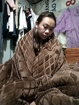 Bella-222 online show from February 16, 2026, 10:06 pm