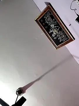 simran sharma01 online show from February 10, 2026, 11:53 pm