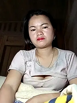 emlylyxinh online show from February 14, 2026, 6:37 pm