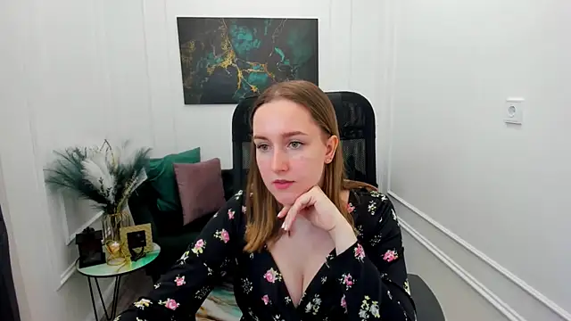 Snapshot of CaseyTerini chatting on February 7, 2026, 4:38 am CaseyTerini online show from February 7, 2026, 4:38 am