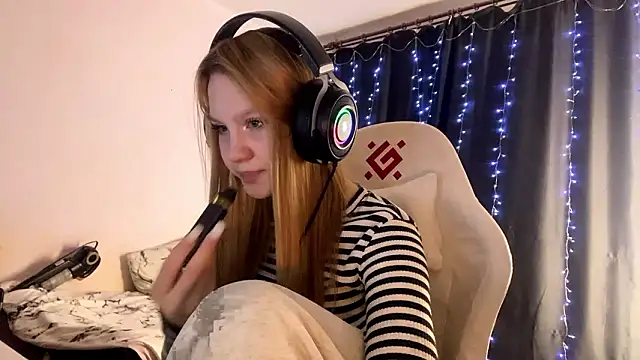 axin burnell online show from March 18, 2026, 5:27 pm