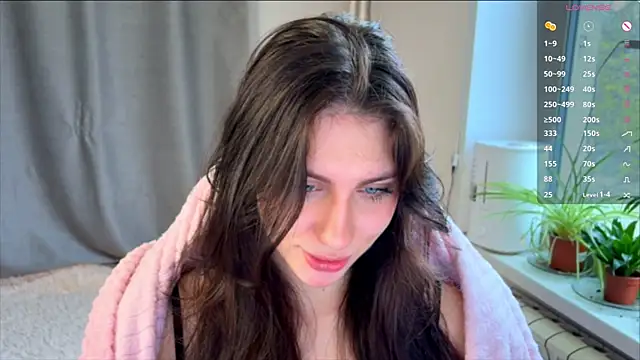 lunawho online show from April 20, 2026, 4:26 am