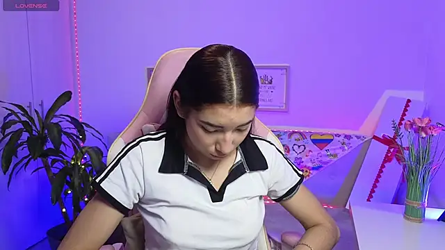 Snapshot of Sofiagomez777 chatting on February 28, 2026, 1:06 am Sofiagomez777 online show from February 28, 2026, 1:06 am