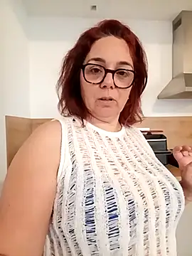 pulpeuse64 online show from March 10, 2026, 8:08 am