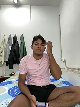 DavShi online show from February 13, 2026, 5:20 pm