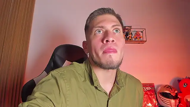 Snapshot of SebastianMaximoff_ chatting on February 14, 2026, 8:49 pm SebastianMaximoff online show from February 14, 2026, 8:49 pm