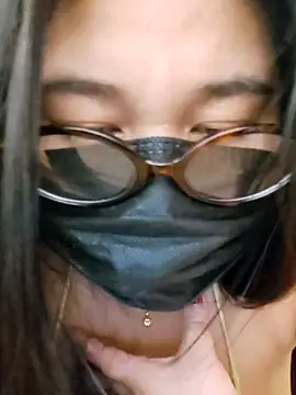 mini27mimi online show from May 9, 2026, 5:29 pm