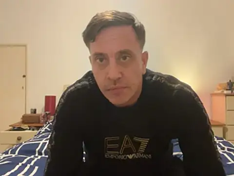 malcolm2334 online show from April 3, 2026, 6:39 pm