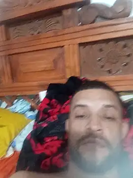 Snapshot of Hot_Veteran_1 chatting on January 31, 2026, 7:11 pm Hot Veteran 1 online show from January 31, 2026, 7:11 pm