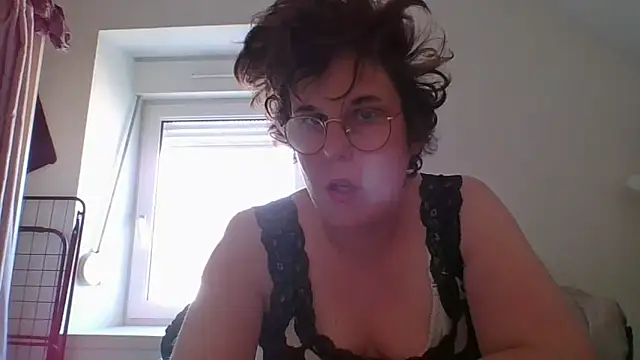 OIseauNoir88 online show from March 25, 2026, 2:56 pm