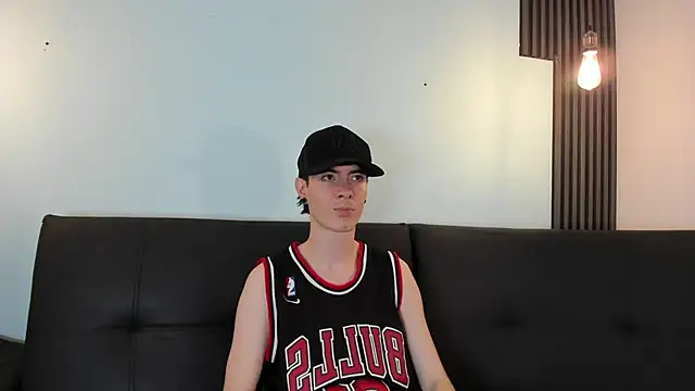 Snapshot of Lio_____ chatting on February 28, 2026, 1:50 am Lio online show from February 28, 2026, 1:50 am