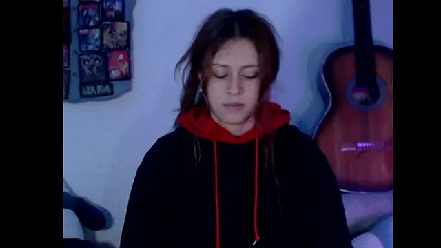 Lametaleralatina online show from April 12, 2026, 4:01 pm