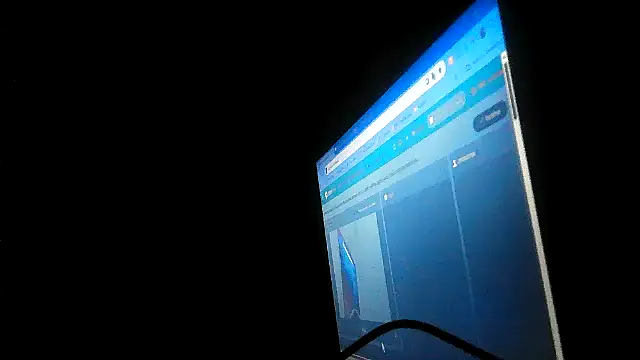 bialoba7 online show from October 21, 2025, 9:59 pm