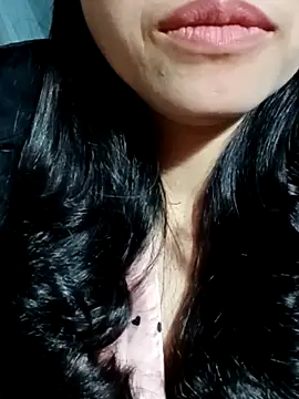 Snapshot of Hana-love2026 chatting on February 11, 2026, 12:43 pm Hana-love2026 online show from February 11, 2026, 12:43 pm