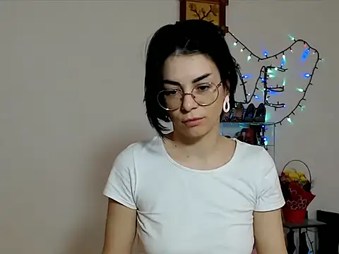 emacandy online show from March 11, 2026, 6:19 am