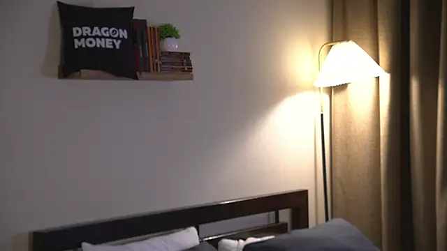 2girls1dream online show from February 26, 2026, 6:23 am