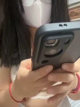 xinxin201201 online show from March 13, 2026, 8:21 am