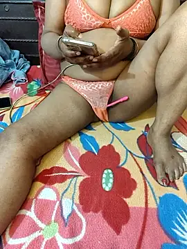 Snapshot of Red_Wine444 chatting on February 22, 2026, 4:16 pm Red Wine444 online show from February 22, 2026, 4:16 pm