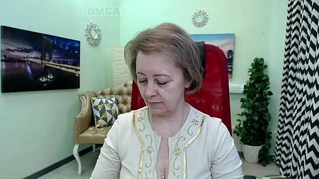 MONA W online show from March 18, 2026, 10:40 am