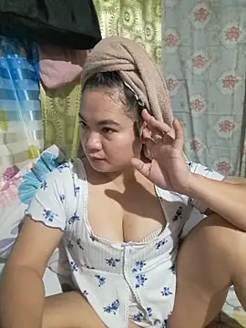 Zyramae 25 online show from February 10, 2026, 8:07 am