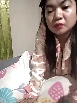 Zyramae 25 online show from April 2, 2026, 4:48 pm