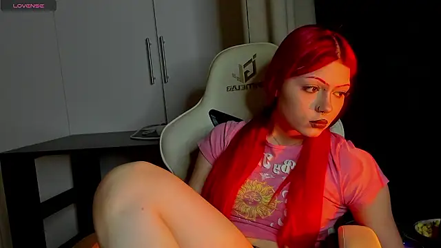 Leah Castro online show from February 25, 2026, 5:44 pm