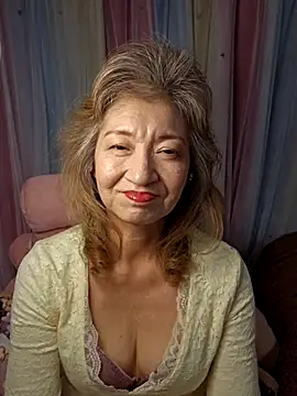 Snapshot of URAN429 chatting on February 7, 2026, 8:01 pm URAN429 online show from February 7, 2026, 8:01 pm