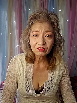 Snapshot of URAN429 chatting on February 9, 2026, 5:22 am URAN429 online show from February 9, 2026, 5:22 am