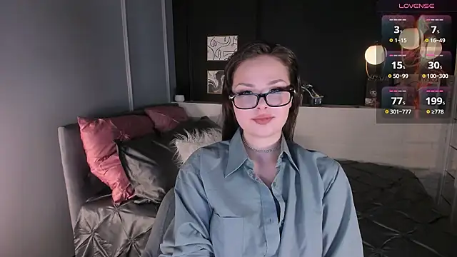 Maykinkya online show from March 21, 2026, 1:58 pm