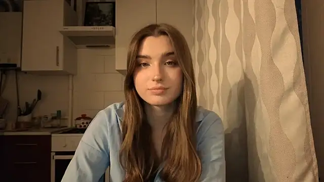 LissaBliss online show from April 5, 2026, 4:04 pm