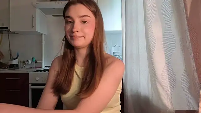 LissaBliss online show from May 16, 2026, 12:15 pm