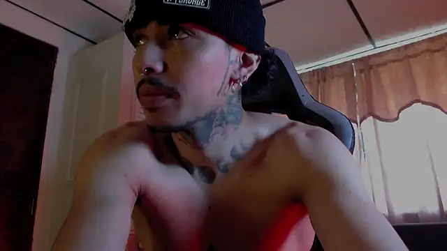 Snapshot of D3v1L88 chatting on February 5, 2026, 5:39 pm D3v1L88 online show from February 5, 2026, 5:39 pm