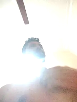 delvin92 online show from April 12, 2026, 10:37 pm