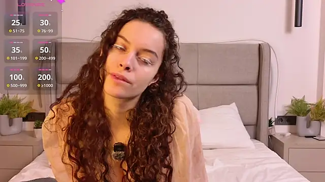 Snapshot of Luna_Starlight chatting on February 23, 2026, 9:12 pm Luna Starlight online show from February 23, 2026, 9:12 pm