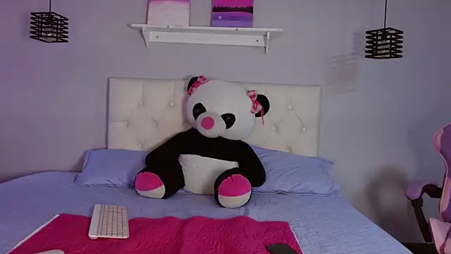 VelvetRosss online show from February 25, 2026, 6:39 pm