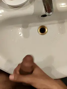 Snapshot of marcooo22annni chatting on March 8, 2026, 10:46 pm marcooo22annni online show from March 8, 2026, 10:46 pm