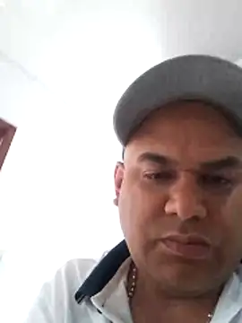 Snapshot of wessAndSandri chatting on February 13, 2026, 7:54 pm wessAndSandri online show from February 13, 2026, 7:54 pm