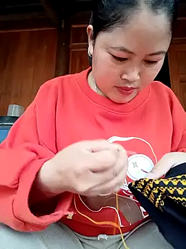 Snapshot of Mayly_Sweet chatting on February 20, 2026, 2:19 am Mayly Sweet online show from February 20, 2026, 2:19 am