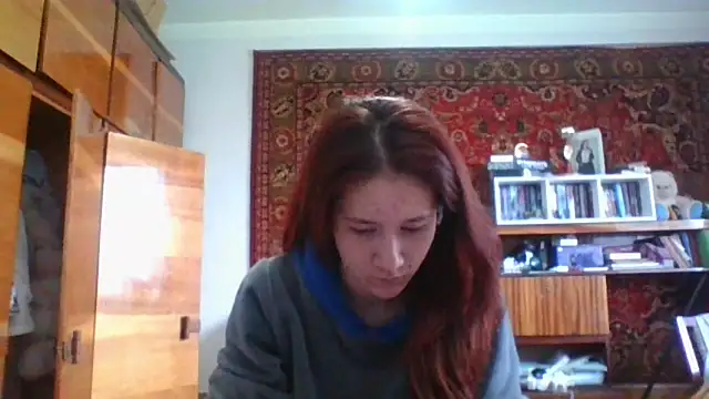 NickiKisinger online show from April 10, 2026, 8:41 am