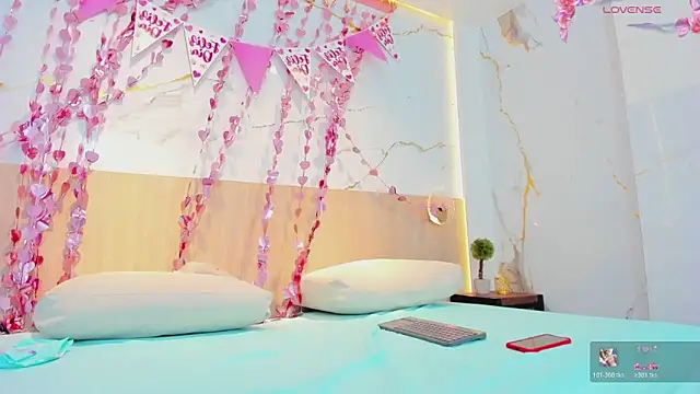 Snapshot of rebecca_ponce_ chatting on February 16, 2026, 7:10 pm rebecca ponce online show from February 16, 2026, 7:10 pm