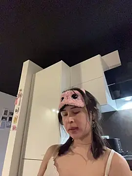 Just-Lilly online show from March 26, 2026, 7:25 am