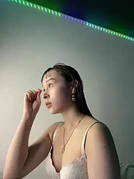 Just-Lilly online show from April 2, 2026, 4:04 pm