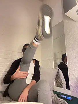 Snapshot of IRISKOSU chatting on February 1, 2026, 3:21 pm IRISKOSU online show from February 1, 2026, 3:21 pm