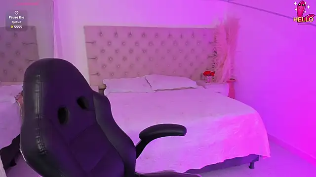 CarolineFyre online show from March 23, 2026, 1:48 pm