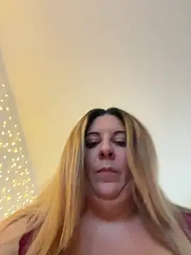 JasmineGlow7 online show from February 21, 2026, 2:51 pm