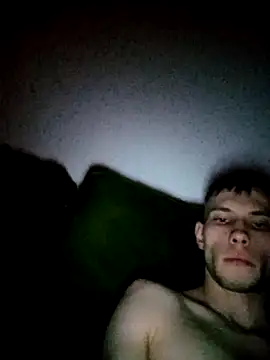 MalyHelikopter1234 online show from February 5, 2026, 12:15 am