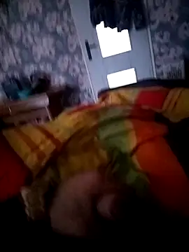 MalyHelikopter1234 online show from April 6, 2026, 4:32 am