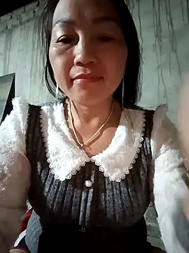 baby 112233 online show from April 4, 2026, 4:48 pm