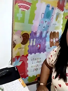 Snapshot of biggbooty15 chatting on February 18, 2026, 5:47 am biggbooty15 online show from February 18, 2026, 5:47 am