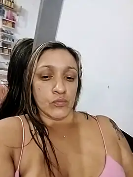 Snapshot of memito1989 chatting on February 1, 2026, 1:37 am memito1989 online show from February 1, 2026, 1:37 am